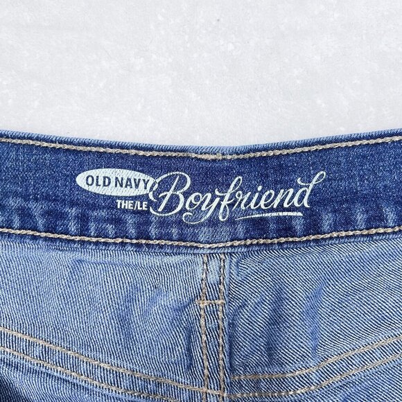 Old Navy Jean Shorts | 3" Inseam | Medium Wash | Size 2 | Boyfriend | Distressed - Picture 9 of 11